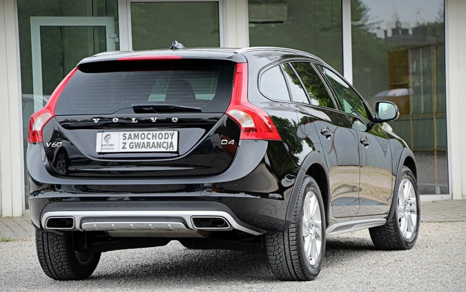 Volvo V60 Cross Country cena 79900 przebieg: 81000, rok produkcji 2018 z Wisła małe 781